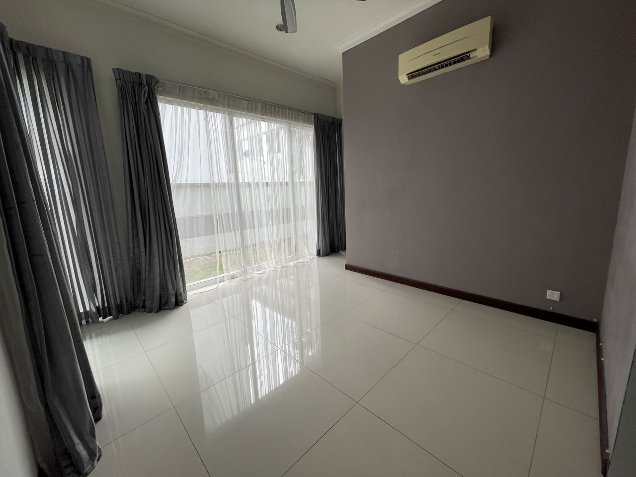 3 Storey Semi-D Beverly Height, Phase 5 Freehold - photo 12