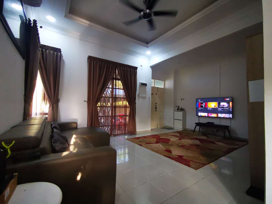 Double Storey End Lot Taman Cacar Murni, Paka  Fre - photo 2