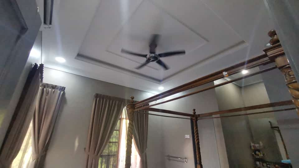 Double Storey End Lot Taman Cacar Murni, Paka  Fre - photo 5