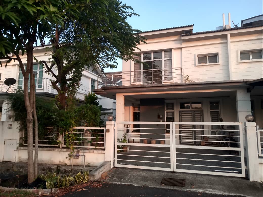 Semi D Cluster Ivory Residence,Bndr Saujana Putra - photo 2