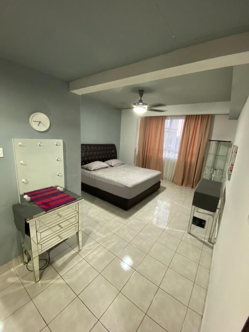 Mont Kiara Bayu Condominium Freehold 1054sqft - photo 4