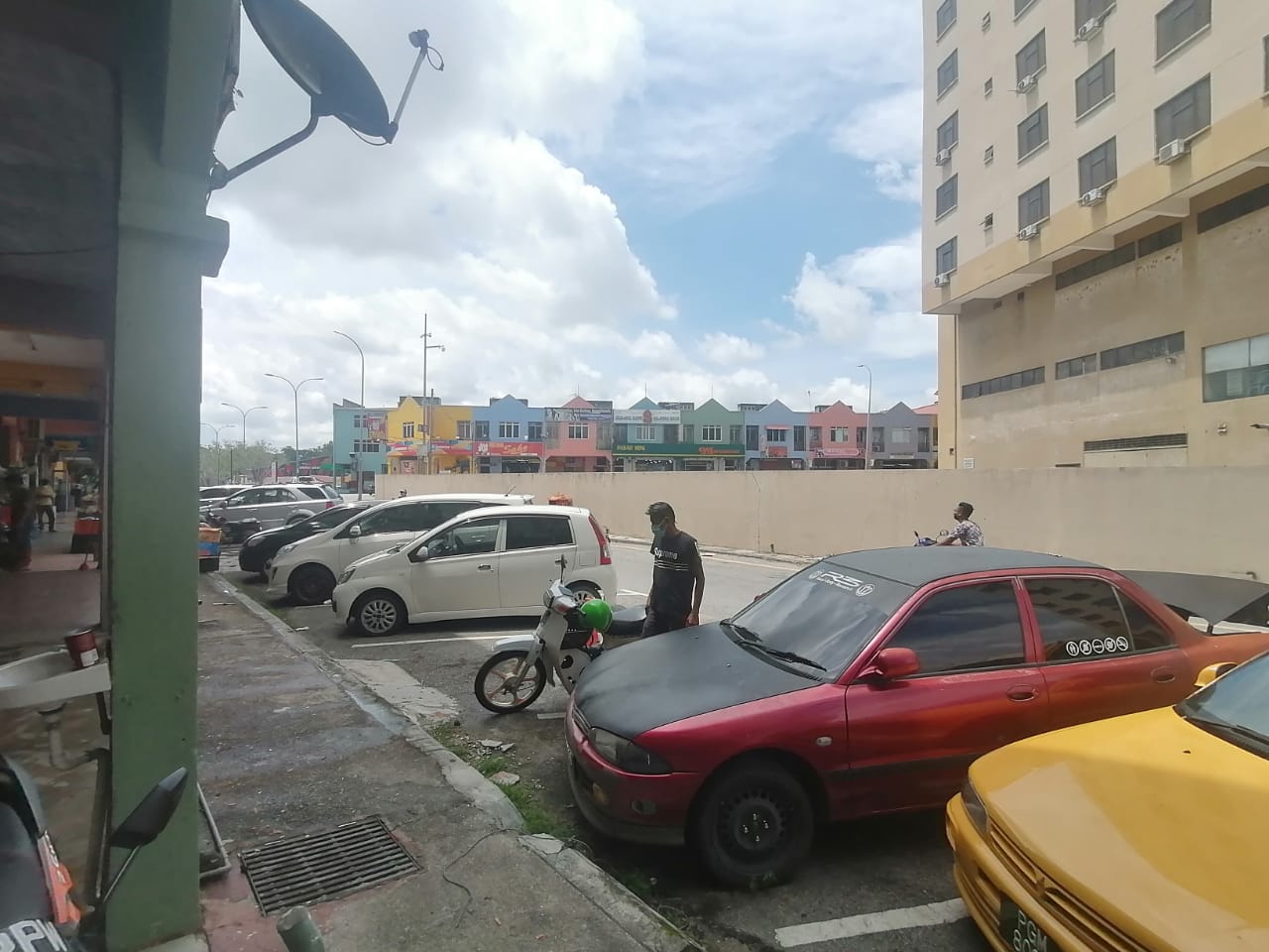 3 Storey Shoplot Bandar Baru Salak Tinggi - photo 4