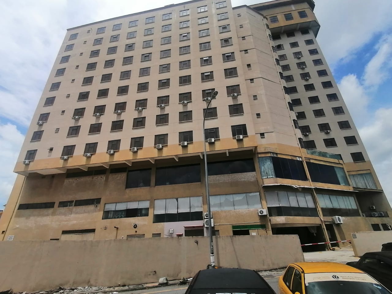 3 Storey Shoplot Bandar Baru Salak Tinggi - photo 6
