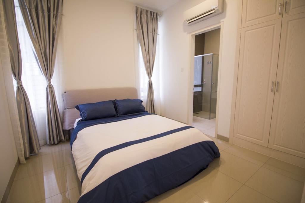 3 storey Bungalow Ttdi The Valley Ampang Non Bumi - photo 7
