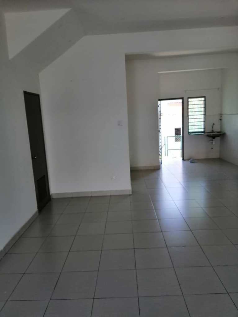2Storey Terrace House Aman Putri Sg Buloh 20 x70 - photo 4