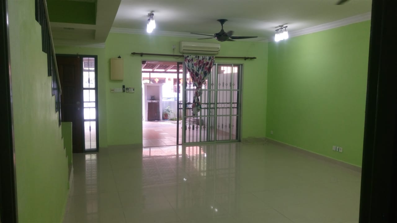 2 Storey Terrace Sunway Batu Caves 20x75 Gated - photo 4