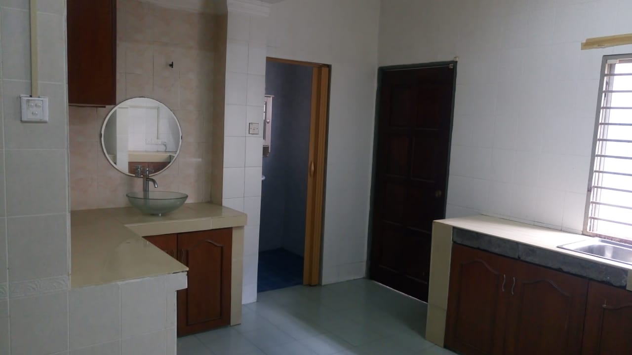 2 Storey Terrace Sunway Batu Caves 20x75 Gated - photo 8
