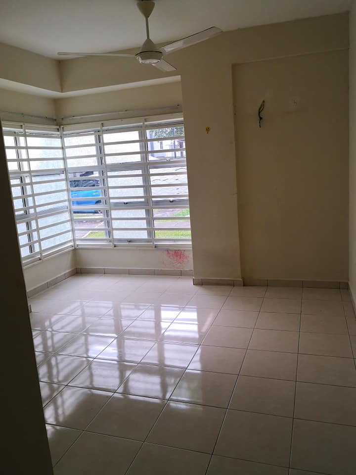 Termurah Ground Floor Apartment Bayu 1 Nilai, N9 - photo 2