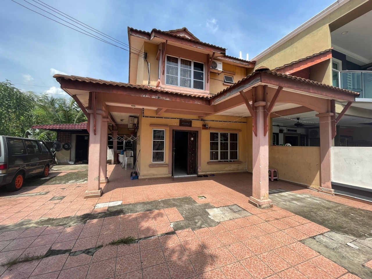 Corner Lot Gombak Permai  2 Storey House 2357 sqft - photo 2