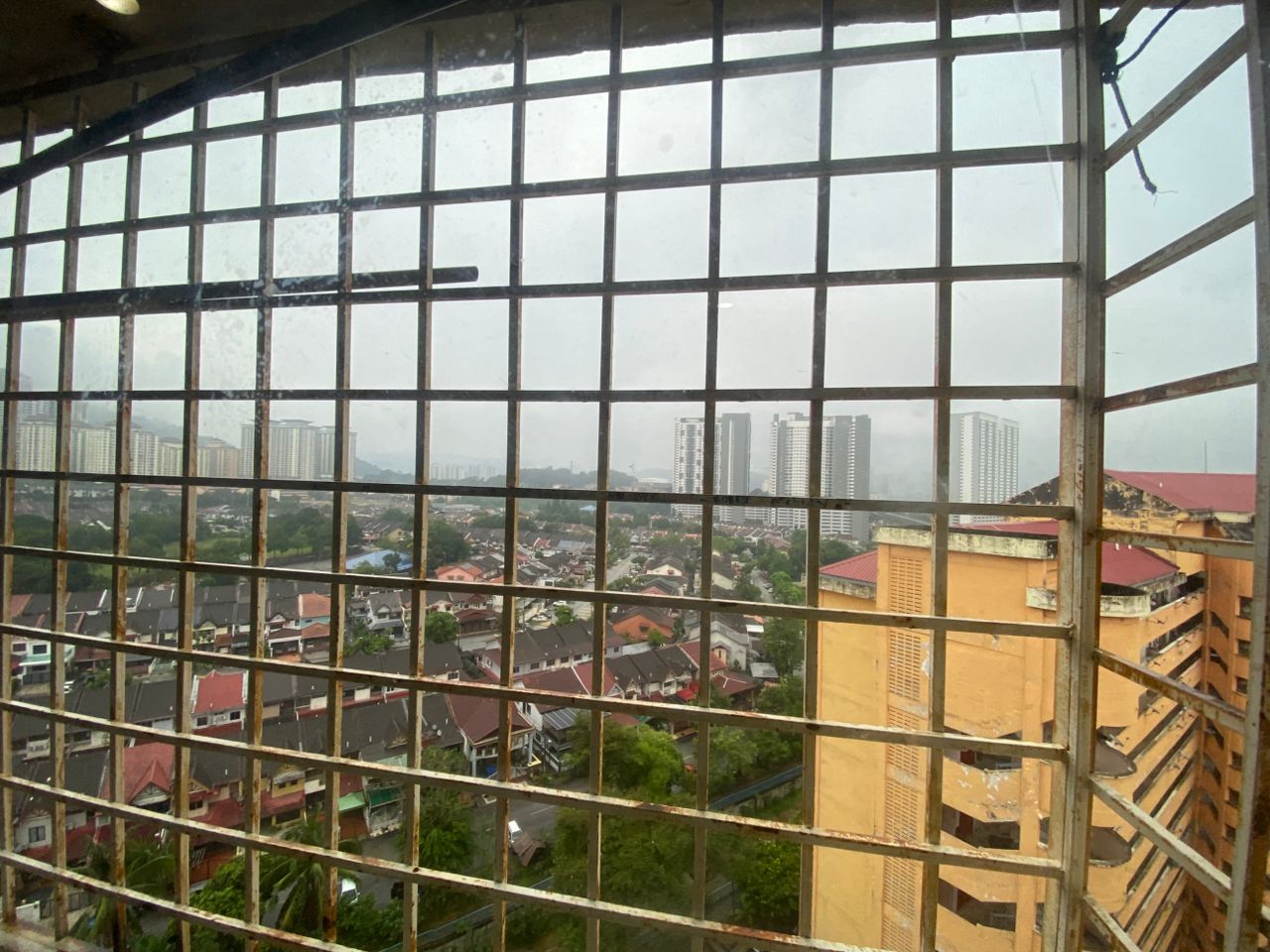 Tioman 2 Apartment Near LRT Taman Melati Renovated - photo 5
