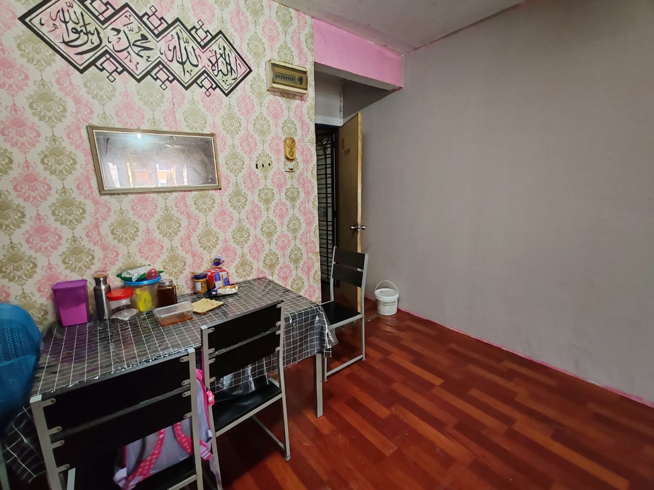 Freehold  Apartment Pantai Indah,Pantai Dalam - photo 2