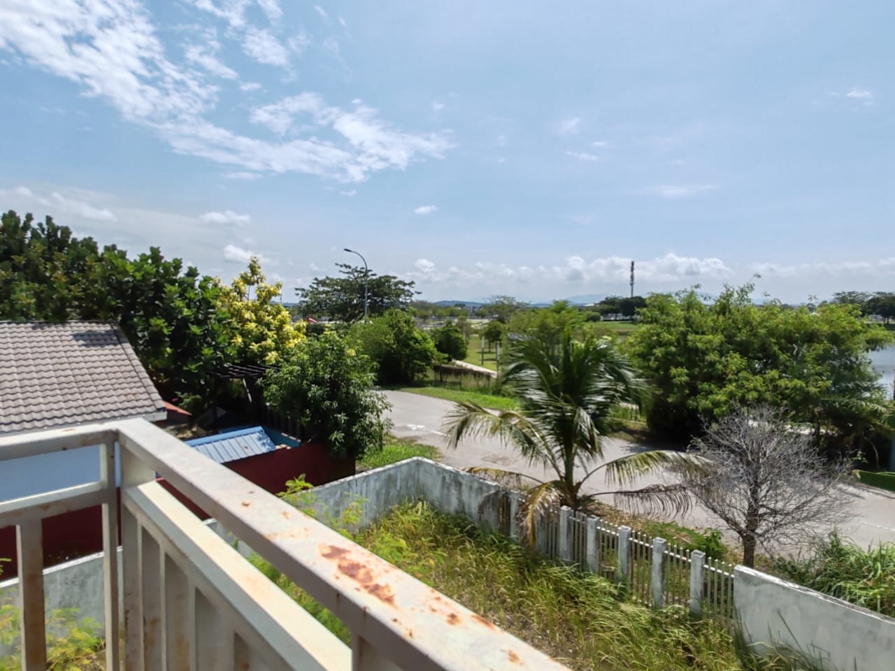 Corner Lot 2 Storey, Bandar Hill Park Cherry - photo 2