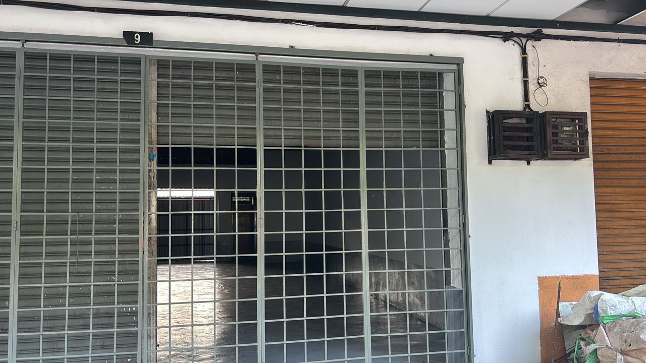 Single Storey Shop Lot andar Saujana Putera - photo 5