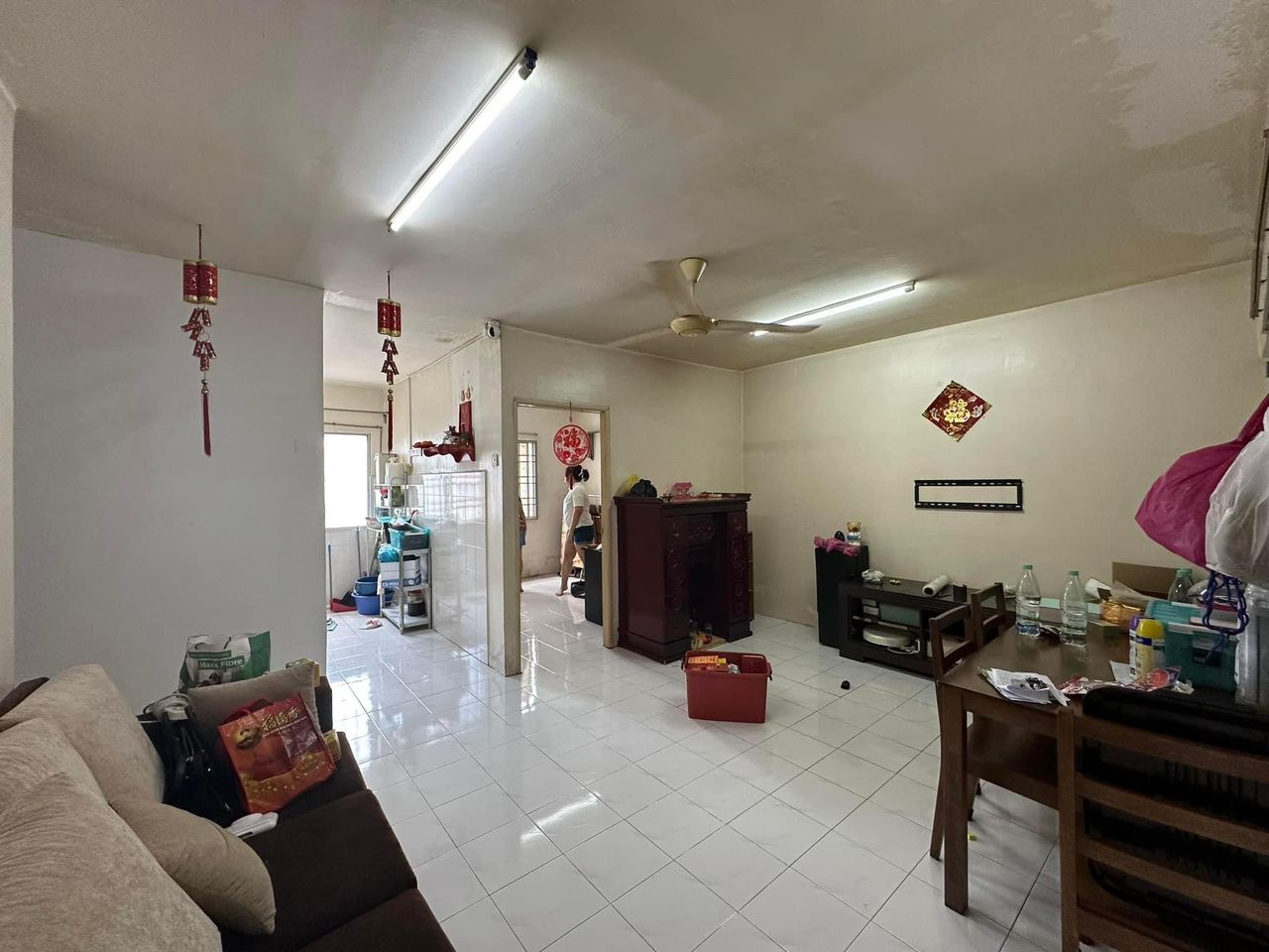 Sri Ivory 700sqft Mi ...