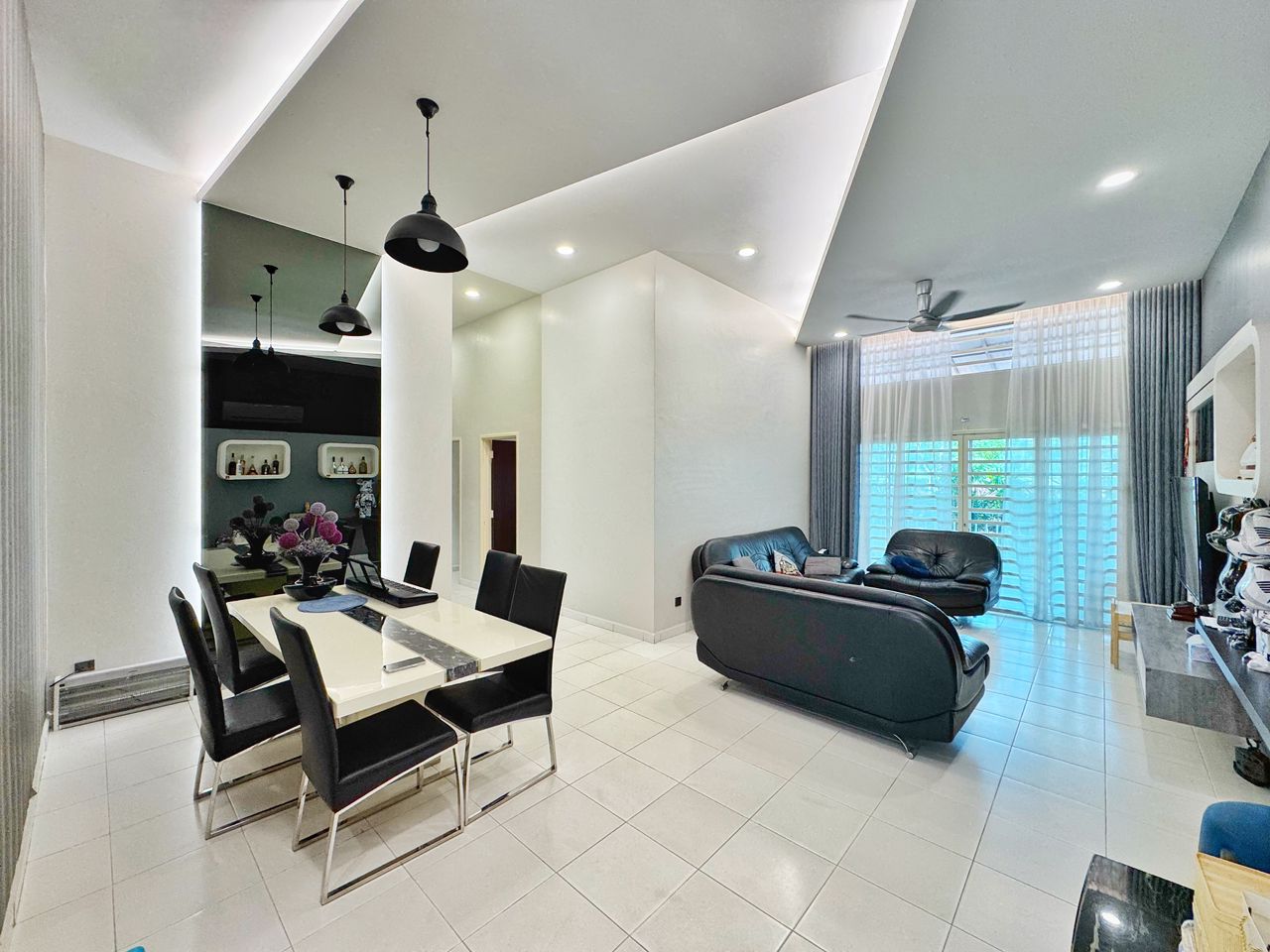 1-Sky One Sky 2100sq ...