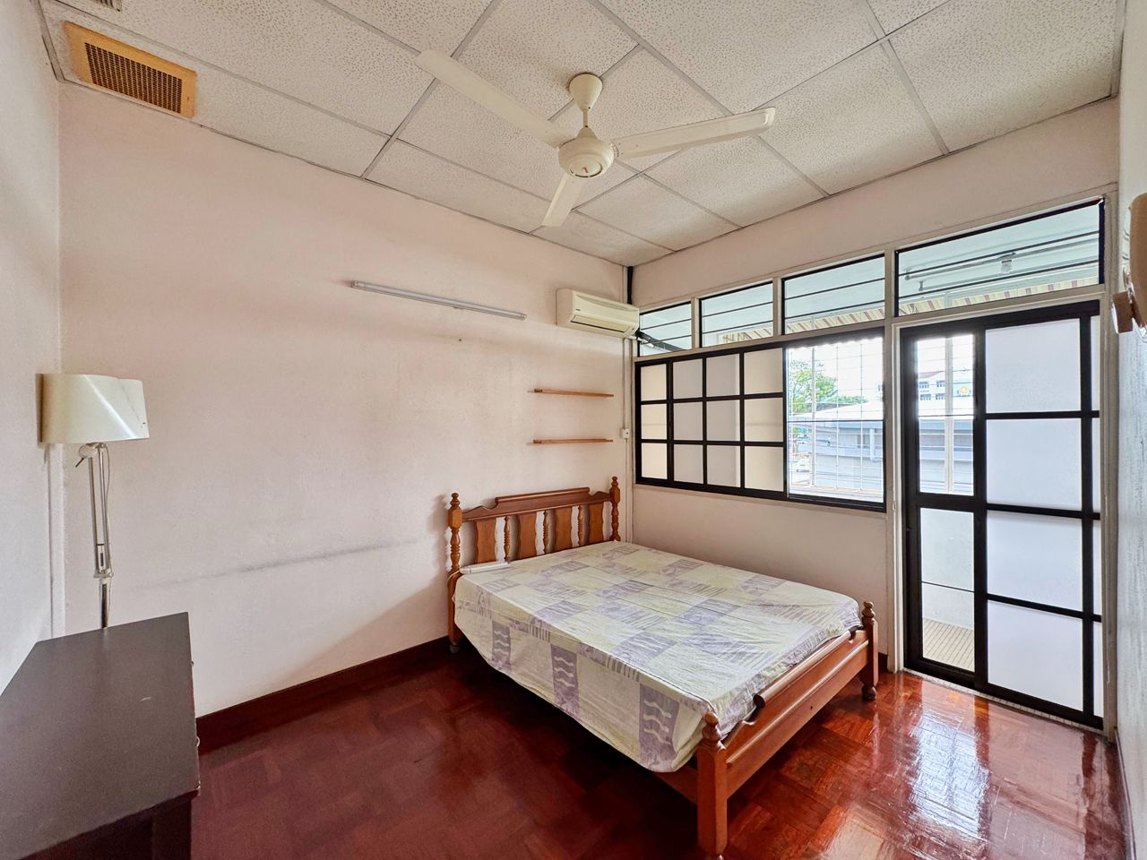 2 Storey Terrace 220 ...