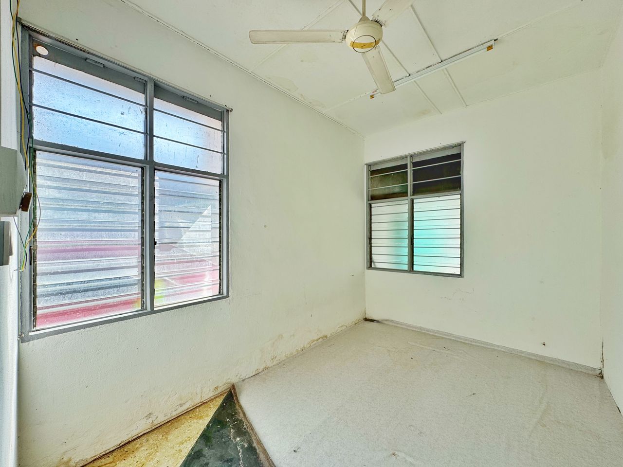 Single Storey Terrace Bukit Jambul Freehold 1540sq - photo 3
