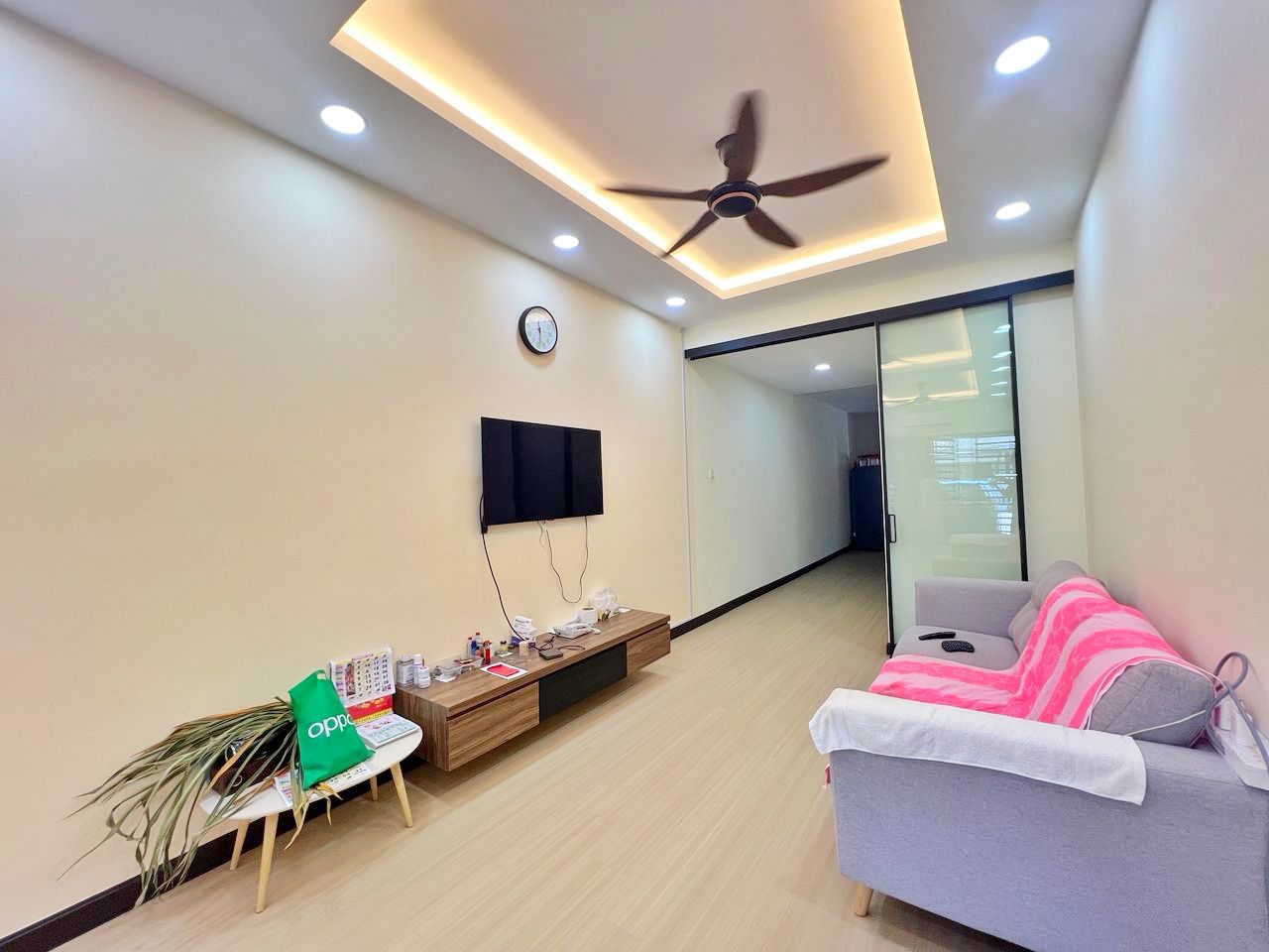 TERRACE CORNER 2211s ...