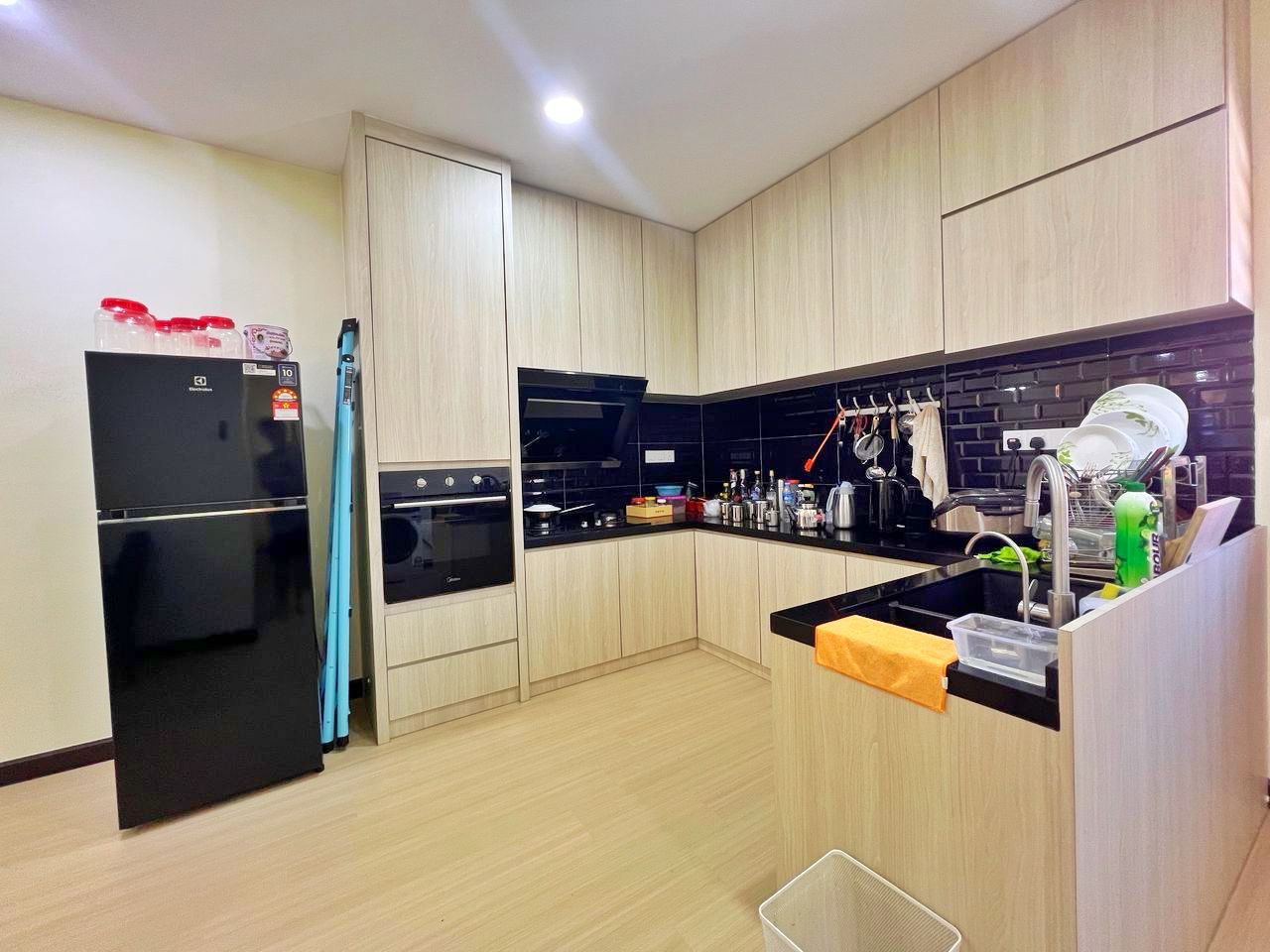 TERRACE CORNER 2211sqft Jelutong NEWLY RENOVATED - photo 4