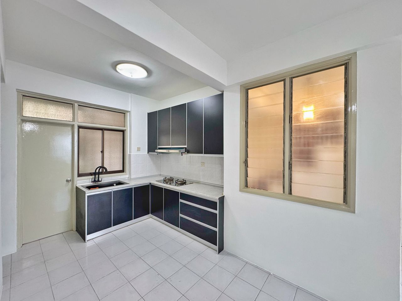 Kingfisher 800sqft H ...