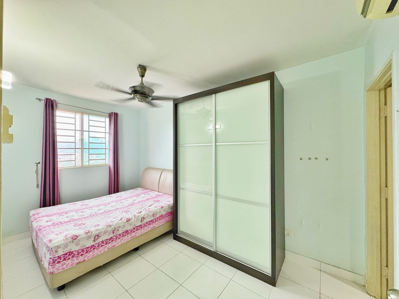 Melody Homes 750sqft CORNER UNIT Farlim All Season - photo 3