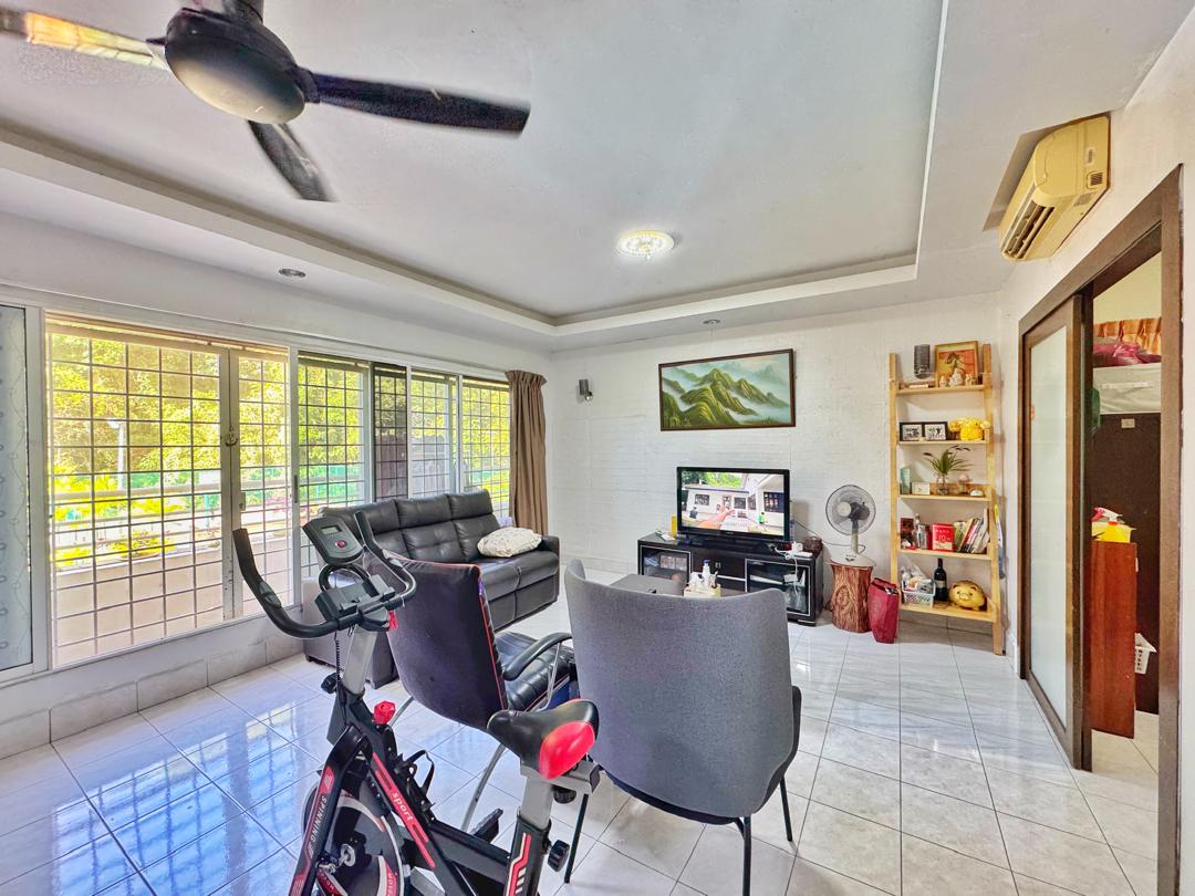 Greenlane Park 1270sqft Poolview Greenlane - photo 3