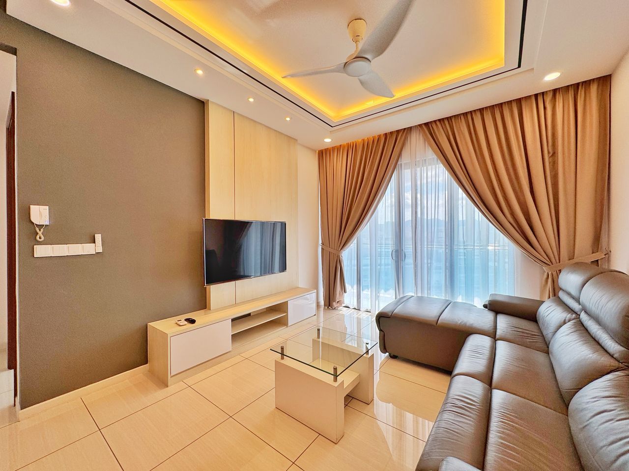 Queens Residences 95 ...
