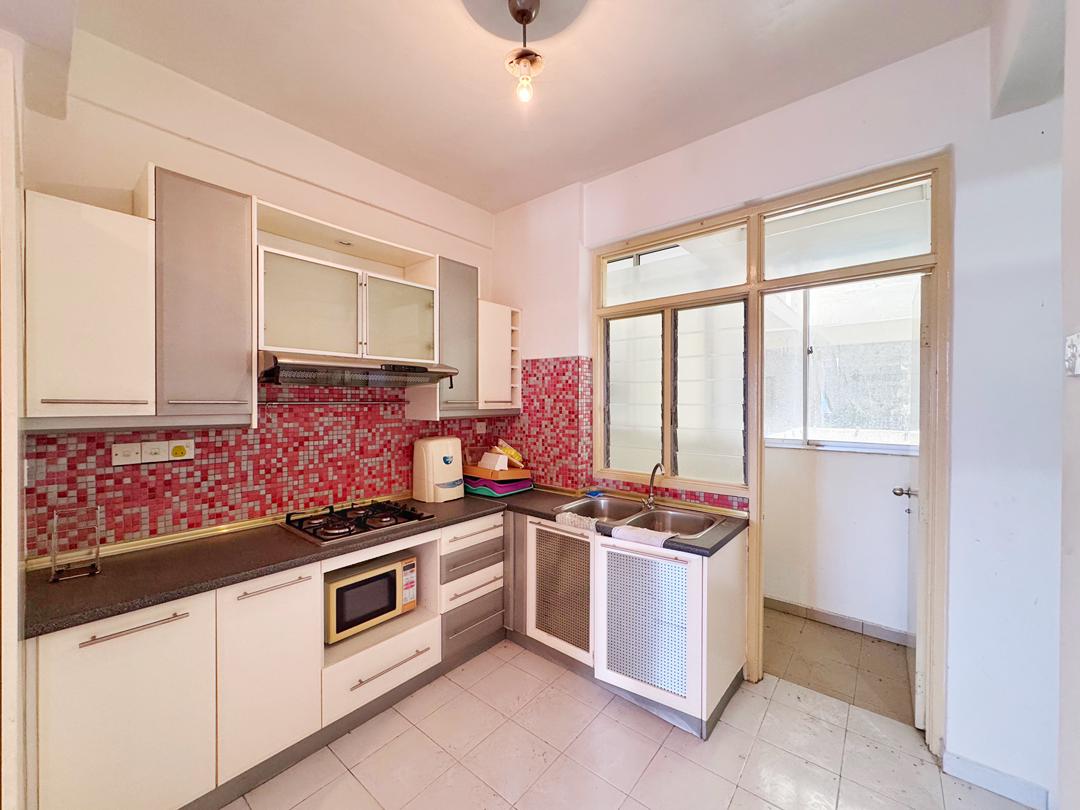 Kingfisher 800sqft HIGH FLOOR UNBLOCK VIEW - photo 2