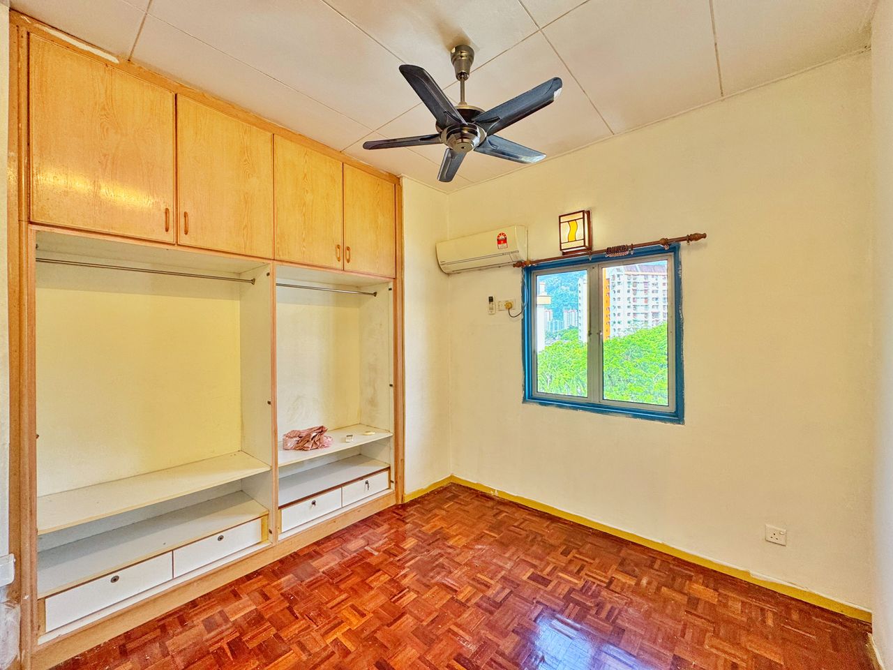 Tanjung Court 800sqft High Floor Farlim - photo 4
