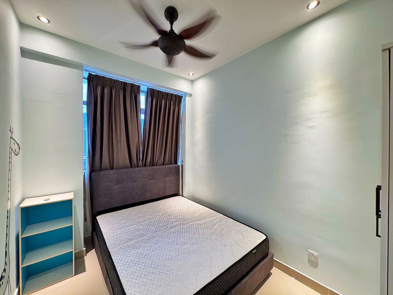 All Season Park 1323sqft 4 Bedrooms Farlim - photo 2