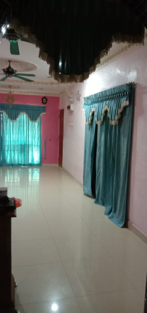 RENOVATED SINGLE STO ...