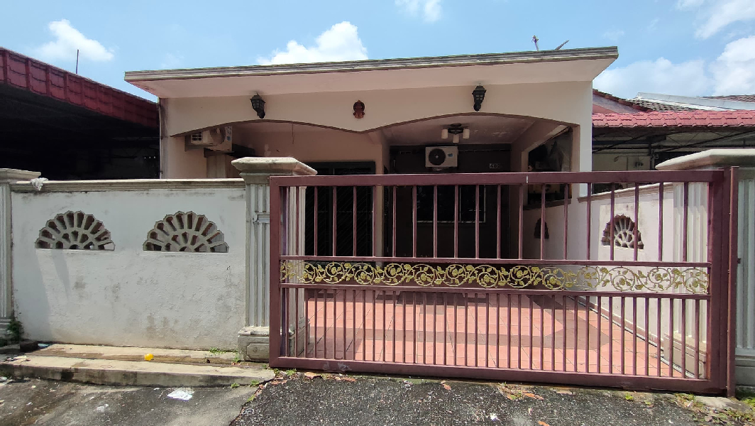 Single Storey Renovated S2 House - photo 3
