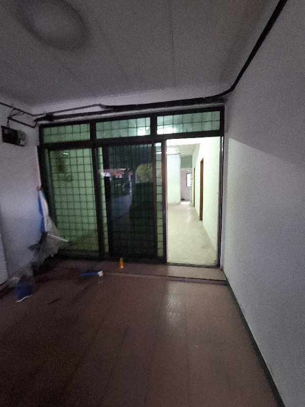 Single Storey 22x70 Seremban Jaya - photo 2