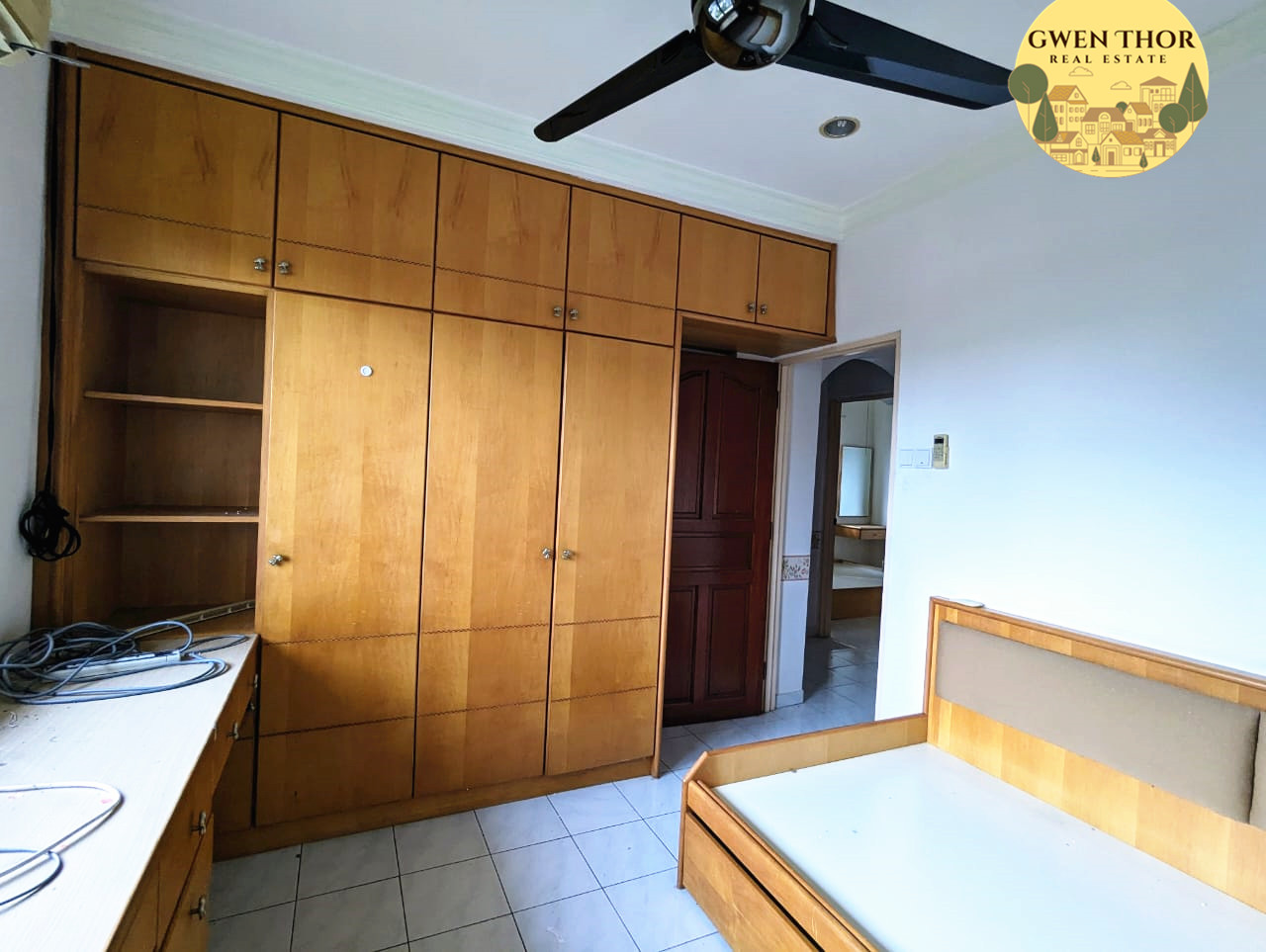 Desa Pinang Mid Floor 380k 967sf 3,2,1 PFFR - photo 4