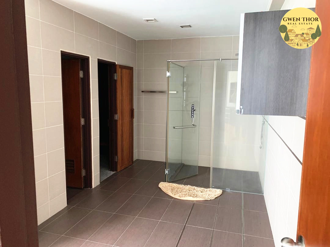 Gurney Beach Resort 38th 5000 2650sf 3,5,2 FFFR - photo 10