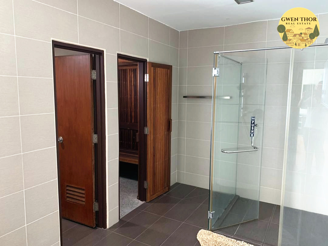 Gurney Beach Resort 38th 5000 2650sf 3,5,2 FFFR - photo 11