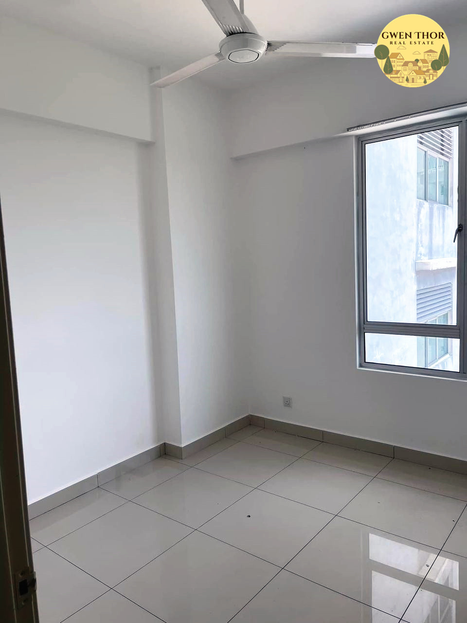 Goodfields Resid BLK A Low 1300 1400sf 3,2,1 UFBR - photo 3
