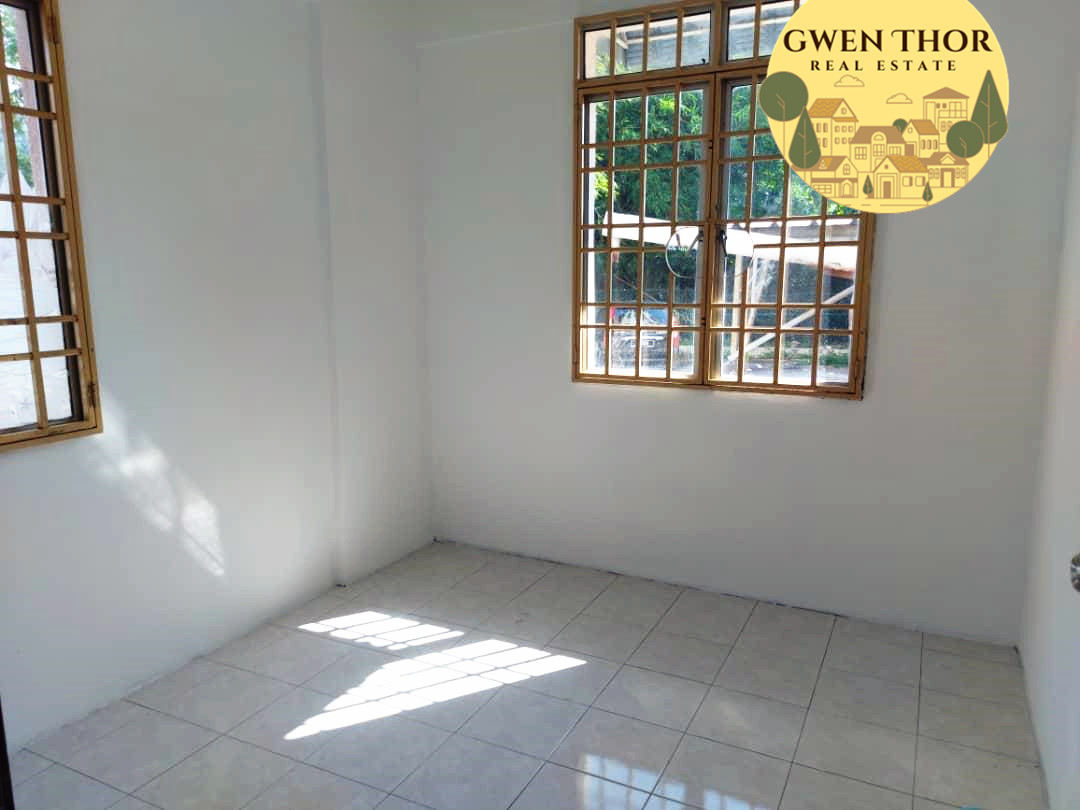 Desa Bayan A Low Rent 1300 796sf 3,2,1 FFFR - photo 3