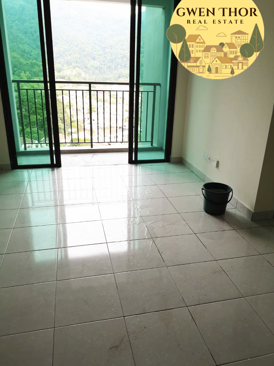 Iconic Vue High Rent 1200 850sf 3,2,1 PFFR - photo 2