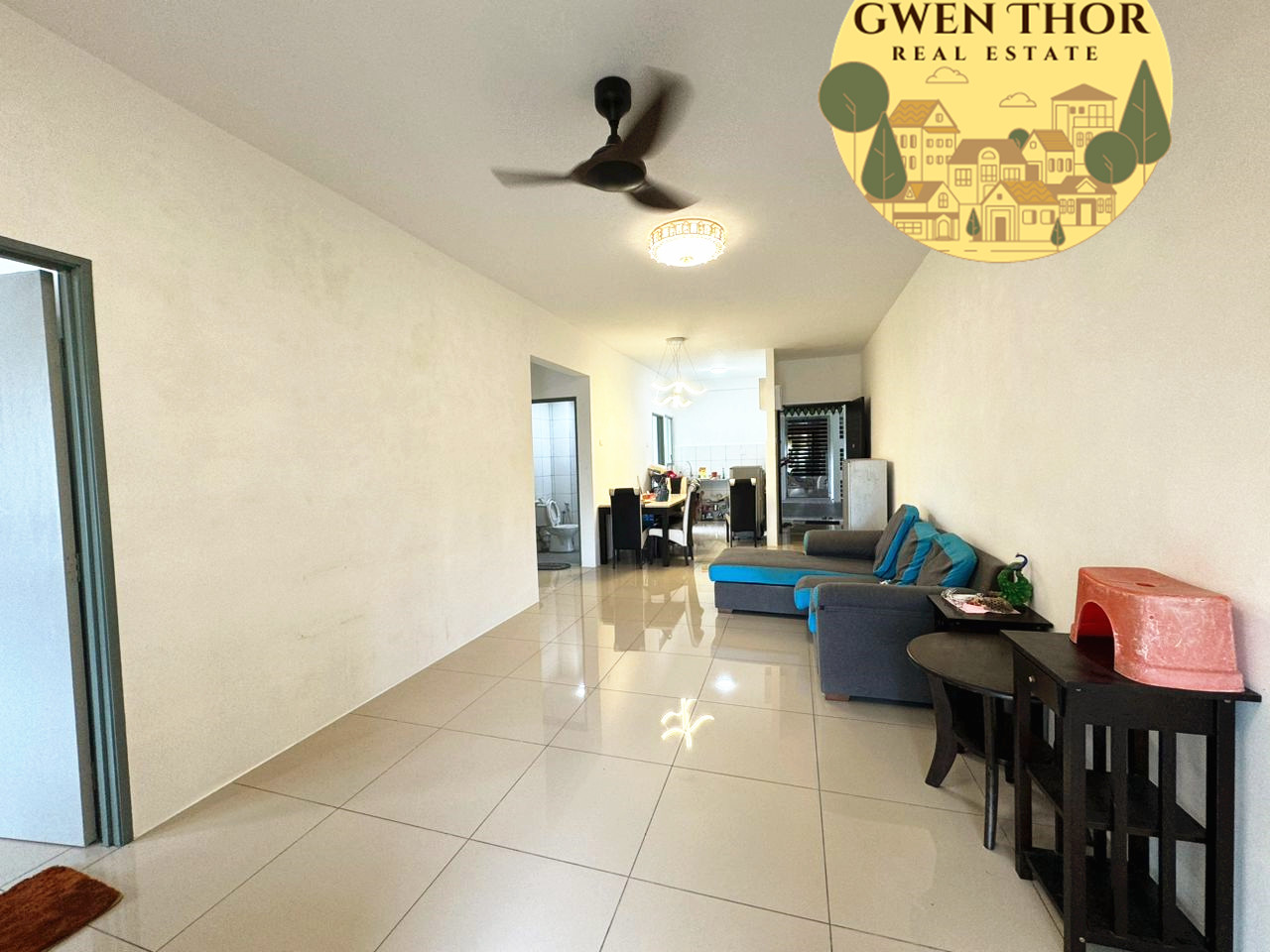 The Stone A High Rent 1600 1000sf 4,2,2 FFFR - photo 4