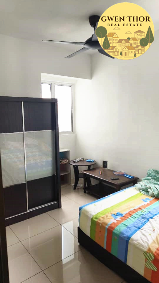 The Stone A High Rent 1600 1000sf 4,2,2 FFFR - photo 5