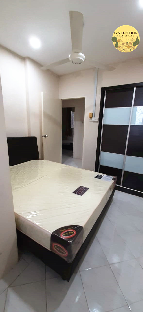 Taman Seri Sari 19 Mid1200 700sf 3,2,1 FFFR - photo 3
