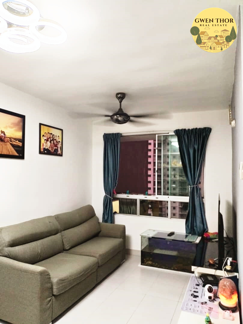 Centrio Avenue B Mid ...