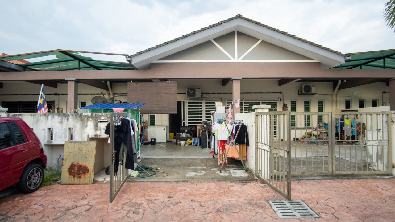 For Sale Single Storey Kg Sg Pinang Pulau Indah - photo 1