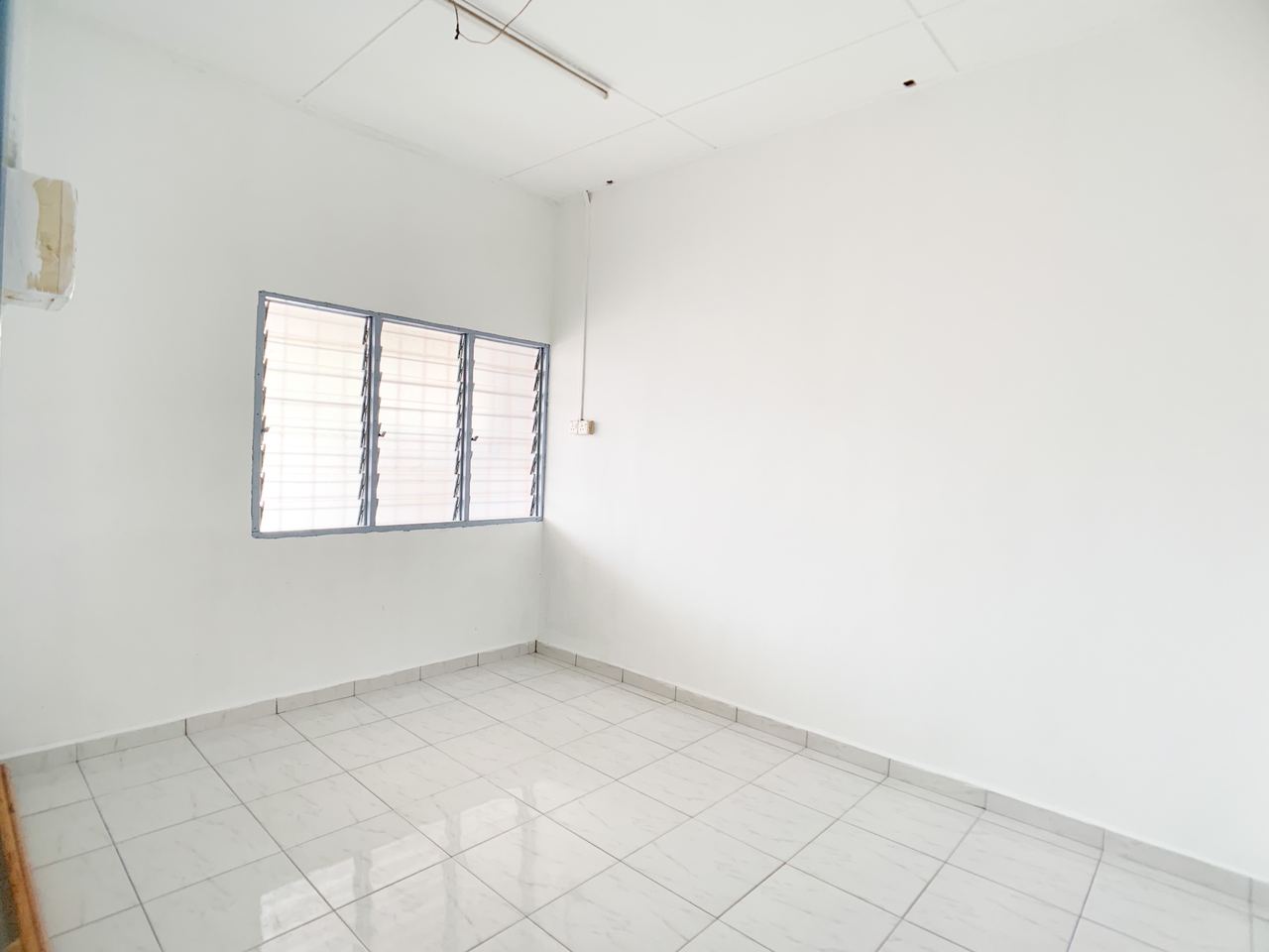 Single Storey Lorong Tempinis 3, Pekan Meru Kapar - photo 4