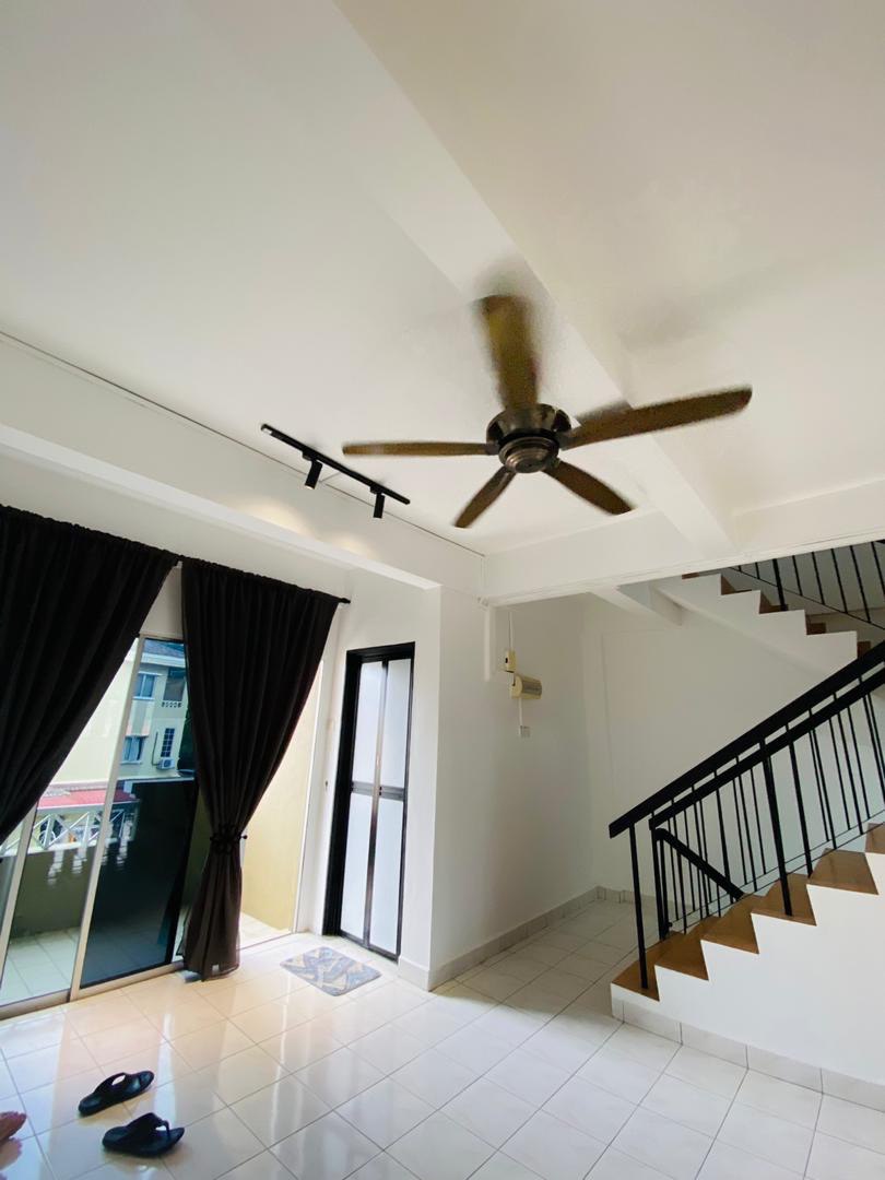 Duplex Townhouse Sri Mahligai Seksyen 9 Shah Alam