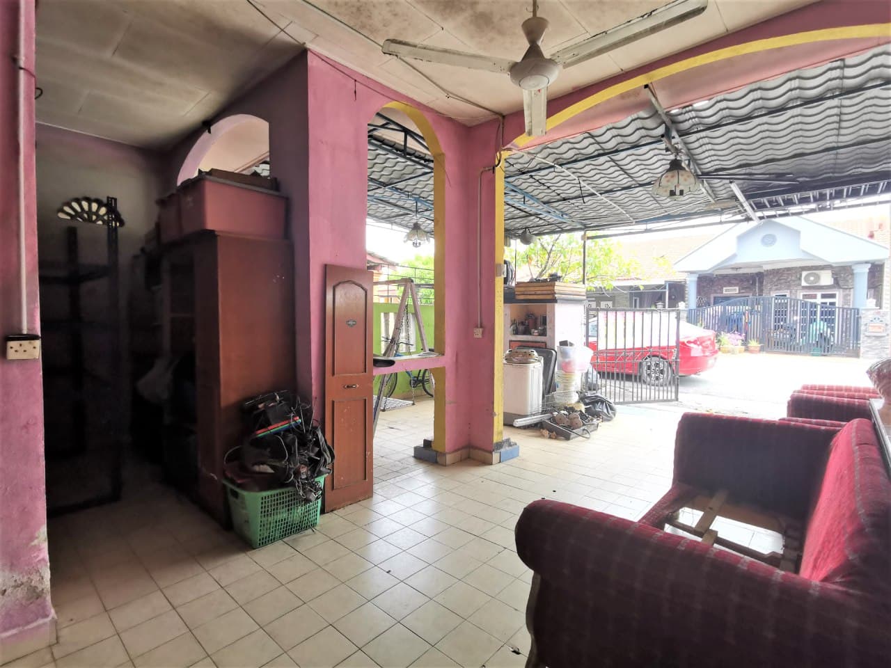 FREEHOLD Single Storey Terrace, Taman Pahlawan TPG - photo 3