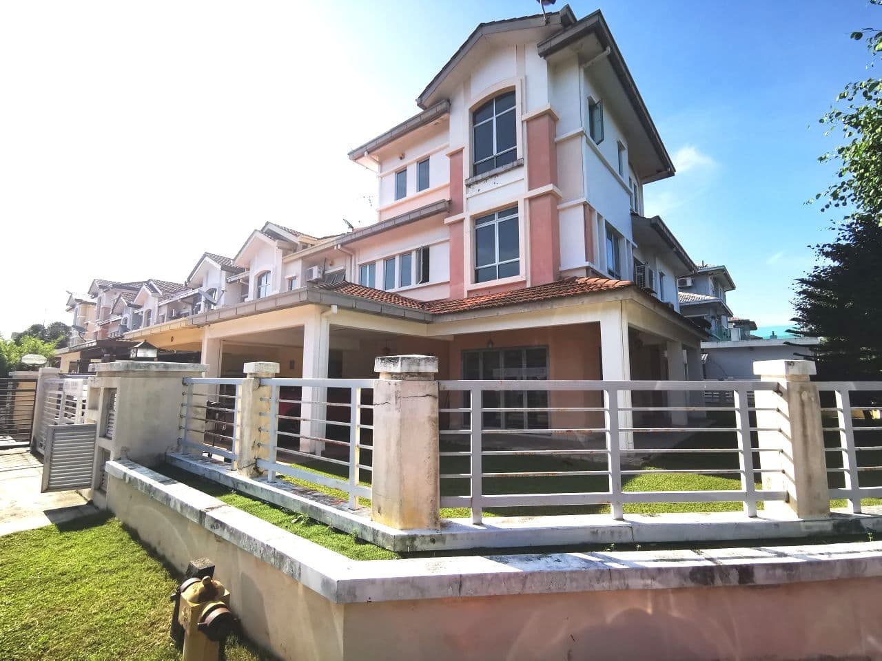 CORNER LOT 2  Storey House, Ambang Botanic1 Klang - photo 2
