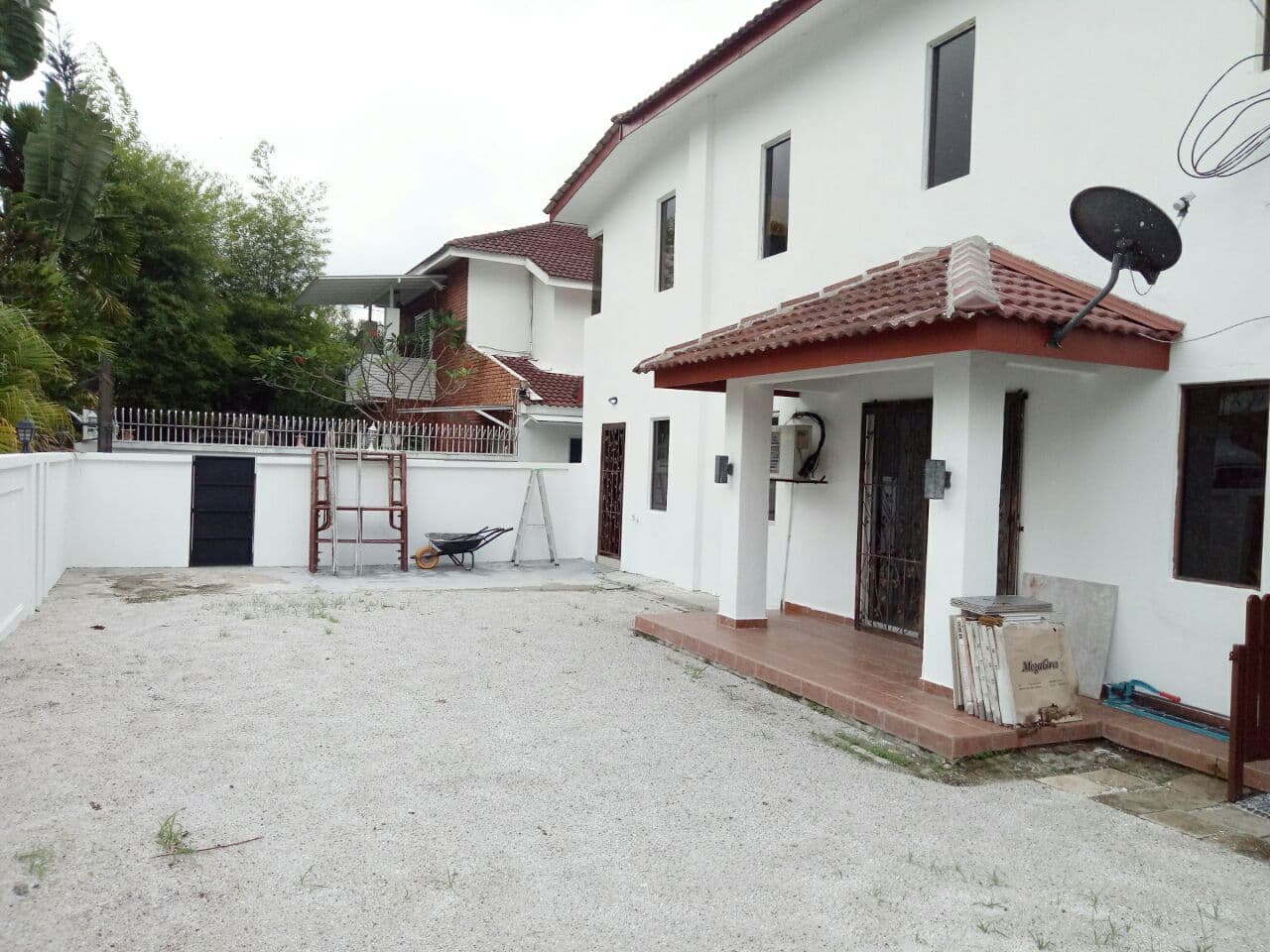 RENOVATED DOUBLE STOREY CORNER LOT HOUSE BSP SP7 - photo 3