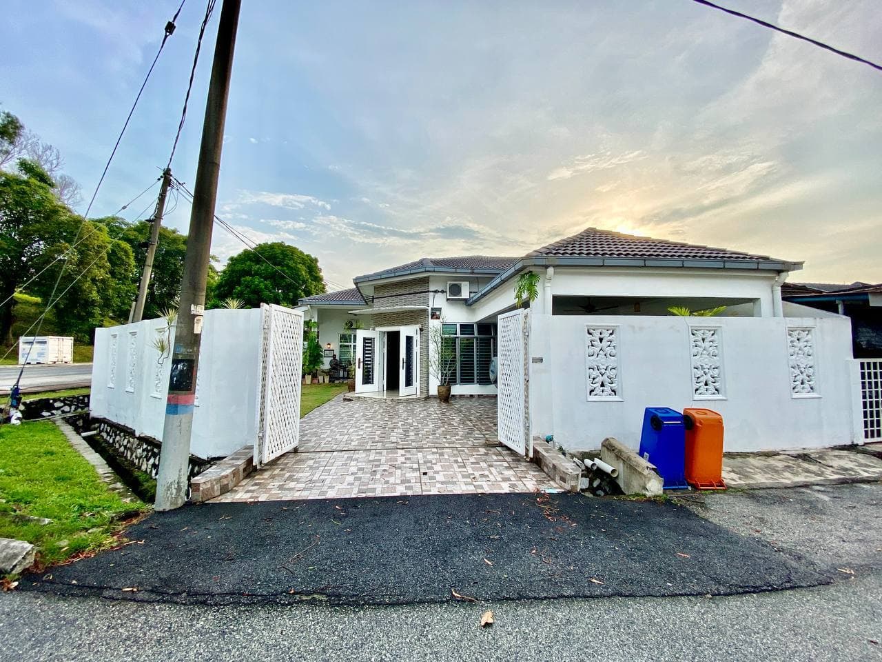 Single Storey Corner Lot  Seksyen 11 Shah Alam - photo 1